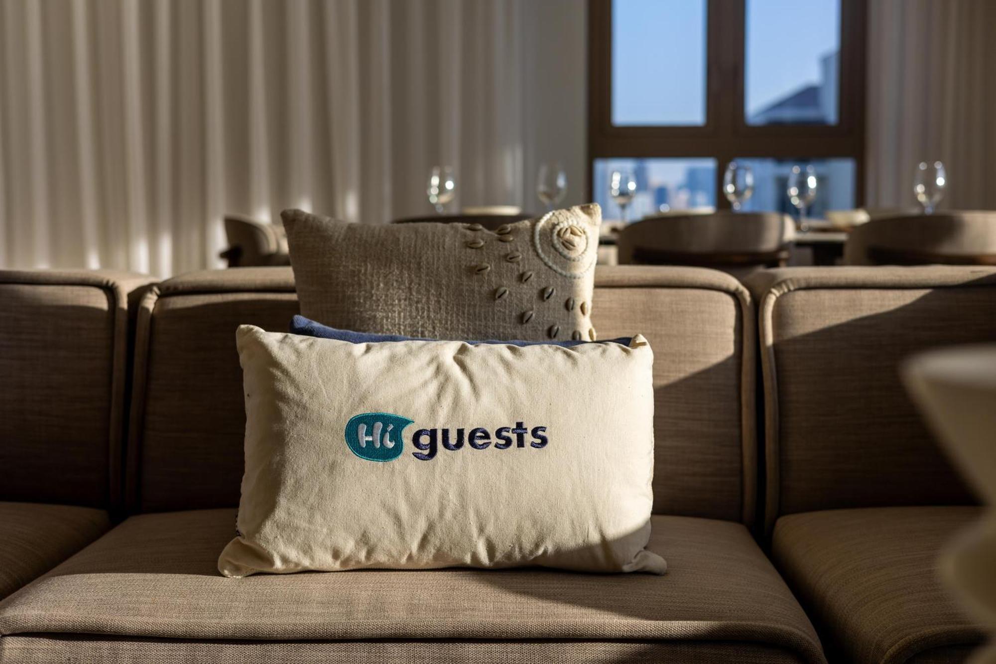 Higuests Experience Coastal Elegance At La Rive 2 In La Appartement Dubai